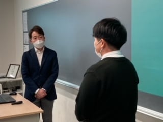 生徒代表と髙木アナ