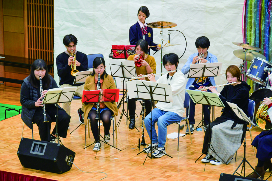 p22-部活動 吹奏楽_sf1-min