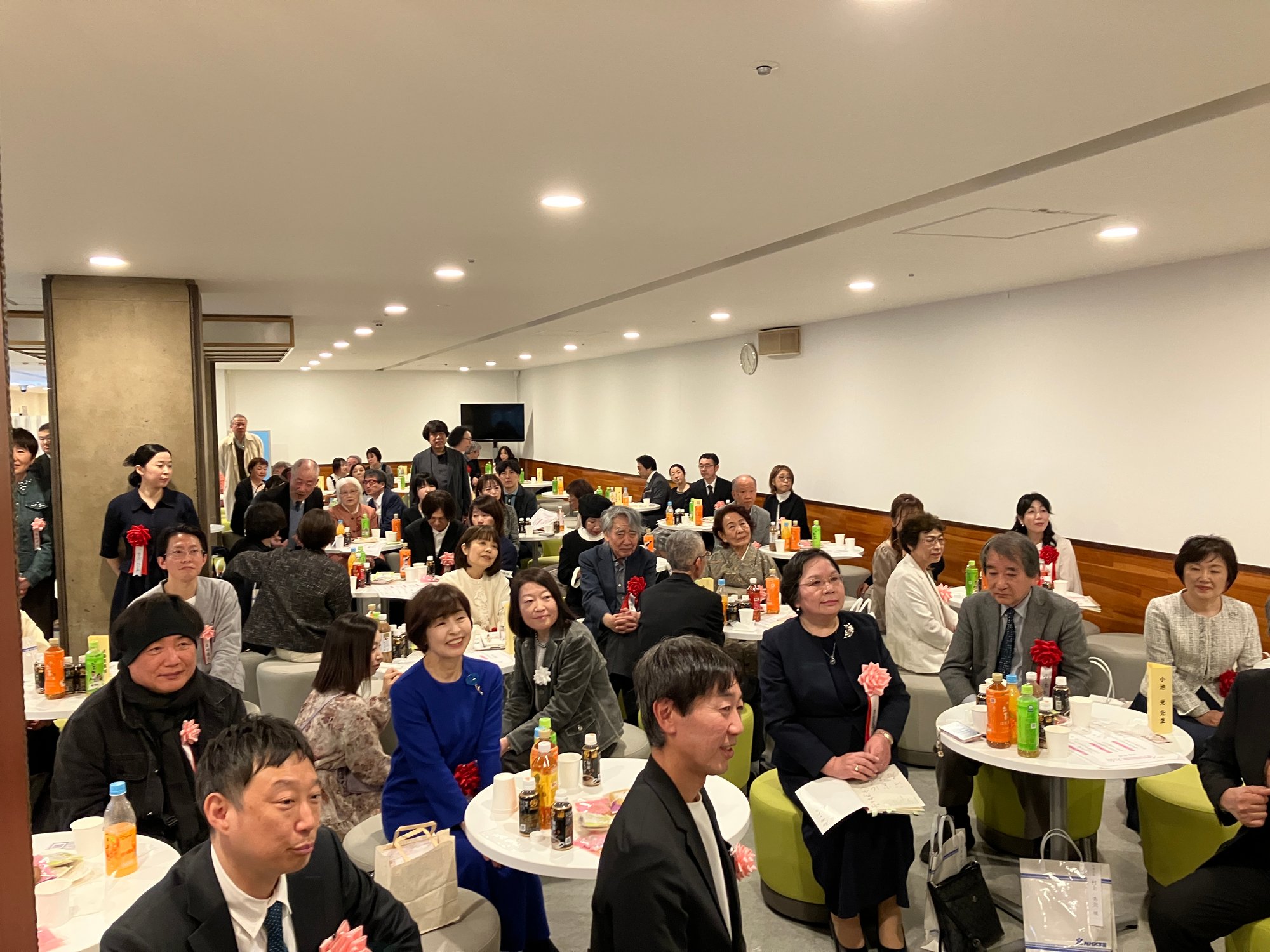 懇親会の全体写真