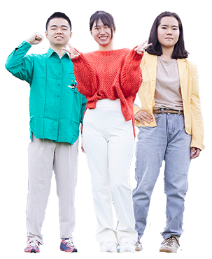 男女3人の全体画像