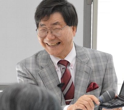 NHK学園俳句講座専任講師 小島健