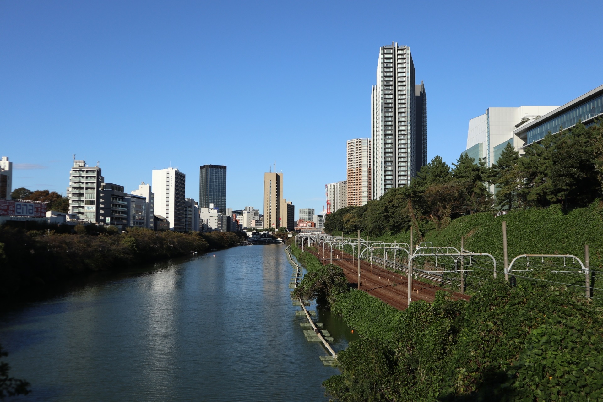 飯田橋会場前の外濠